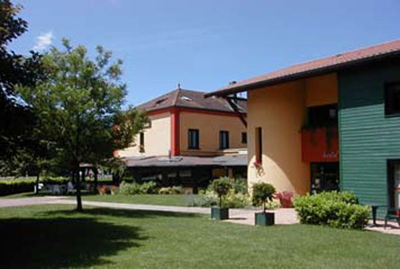LE PAVILLON COURS LA VILLE
