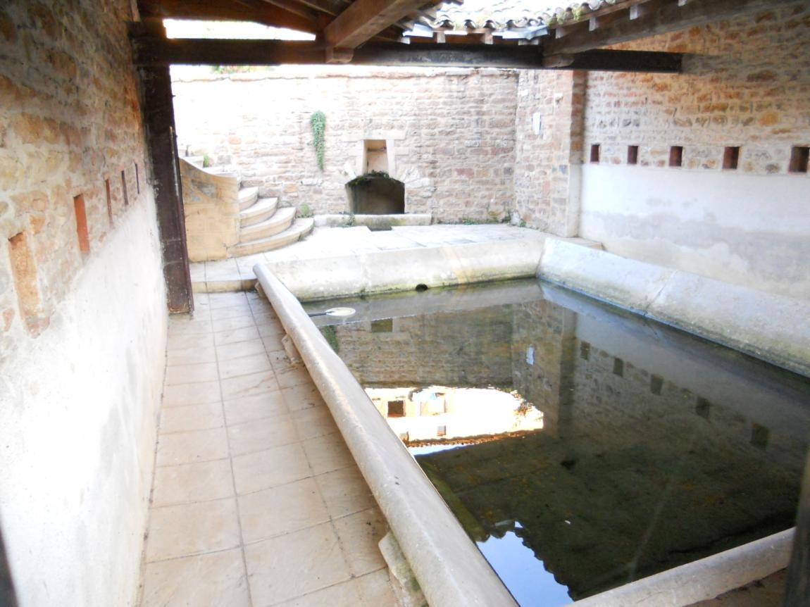Lavoir à impluvium