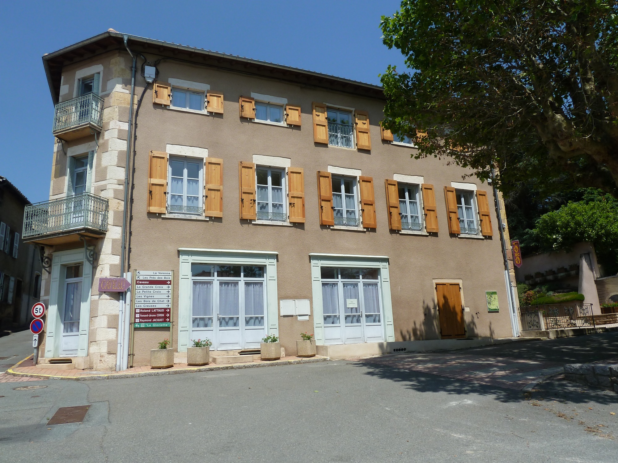 Les Gîtes de la Fontaine à JULLIE