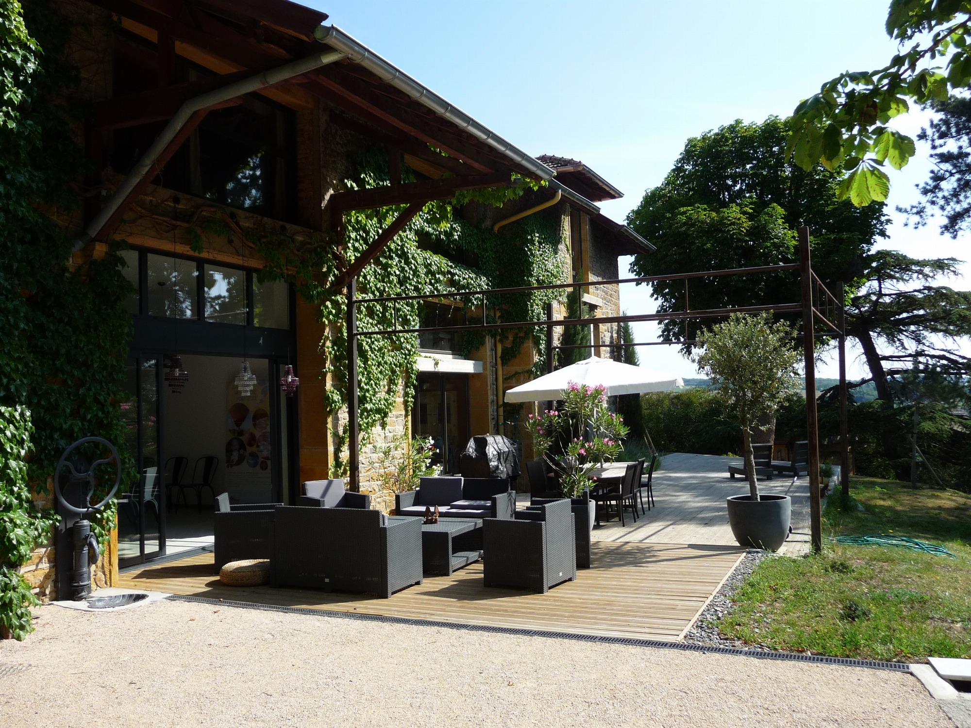 Buller Laô en terrasse