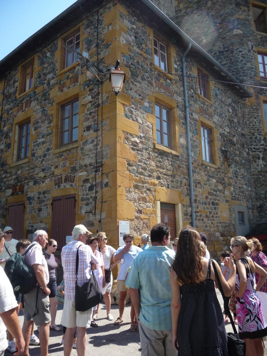 Visite des extérieurs du Château de Montbloy