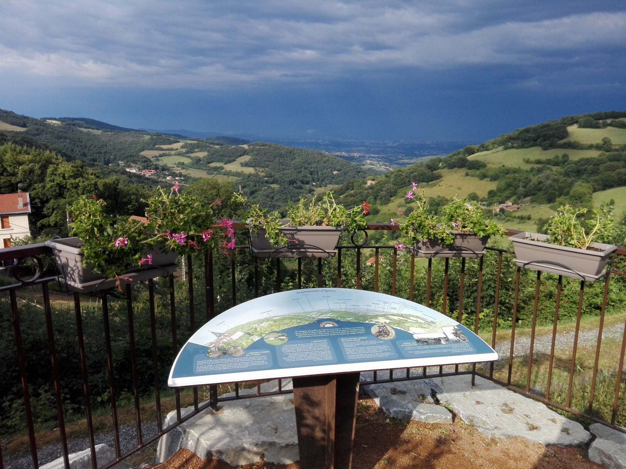 Table d'orientation d'Yzeron