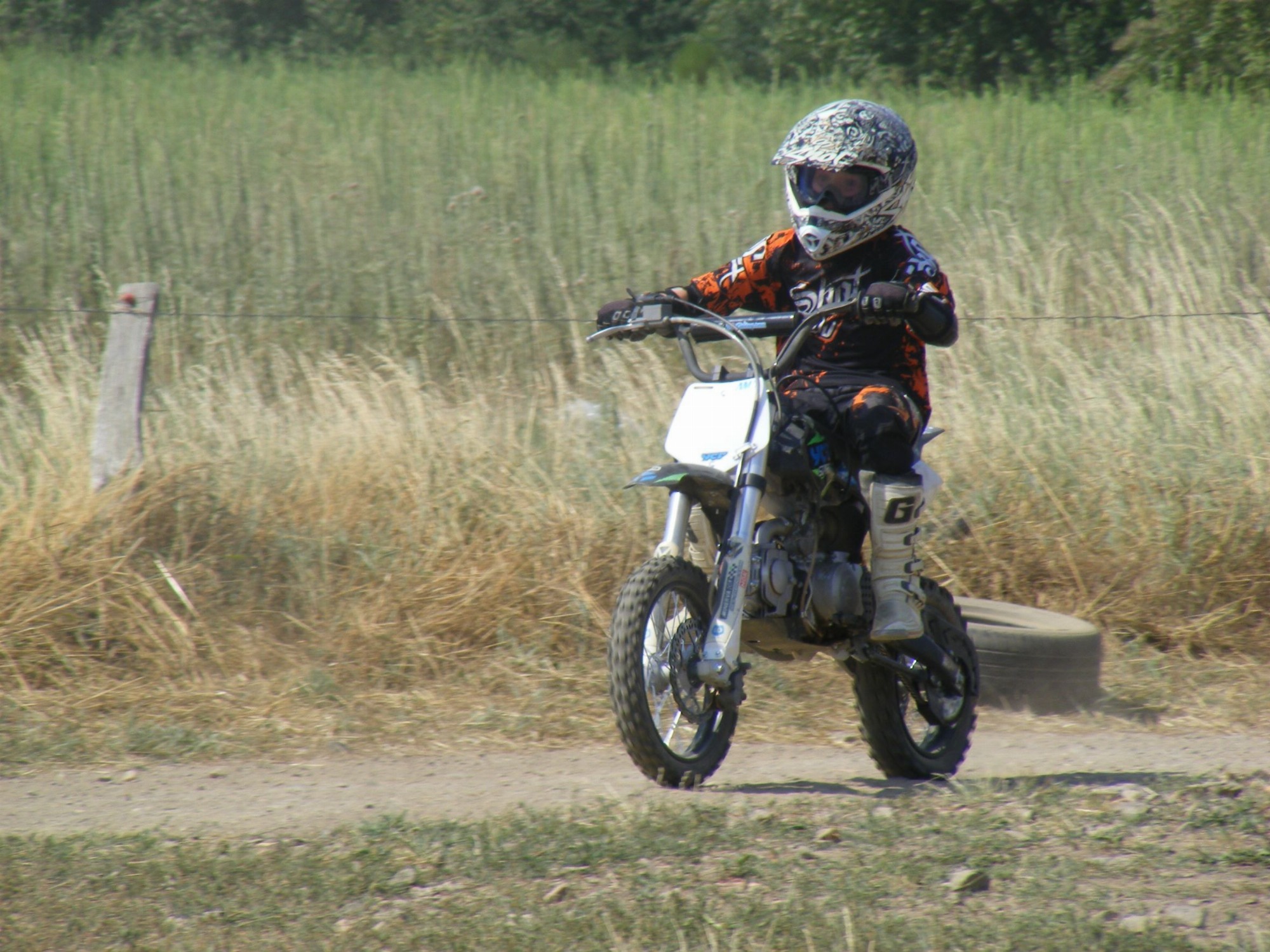 Stage de pilotage moto débutant_MotoQuad Concept BEAUVALLON St Jean de Touslas