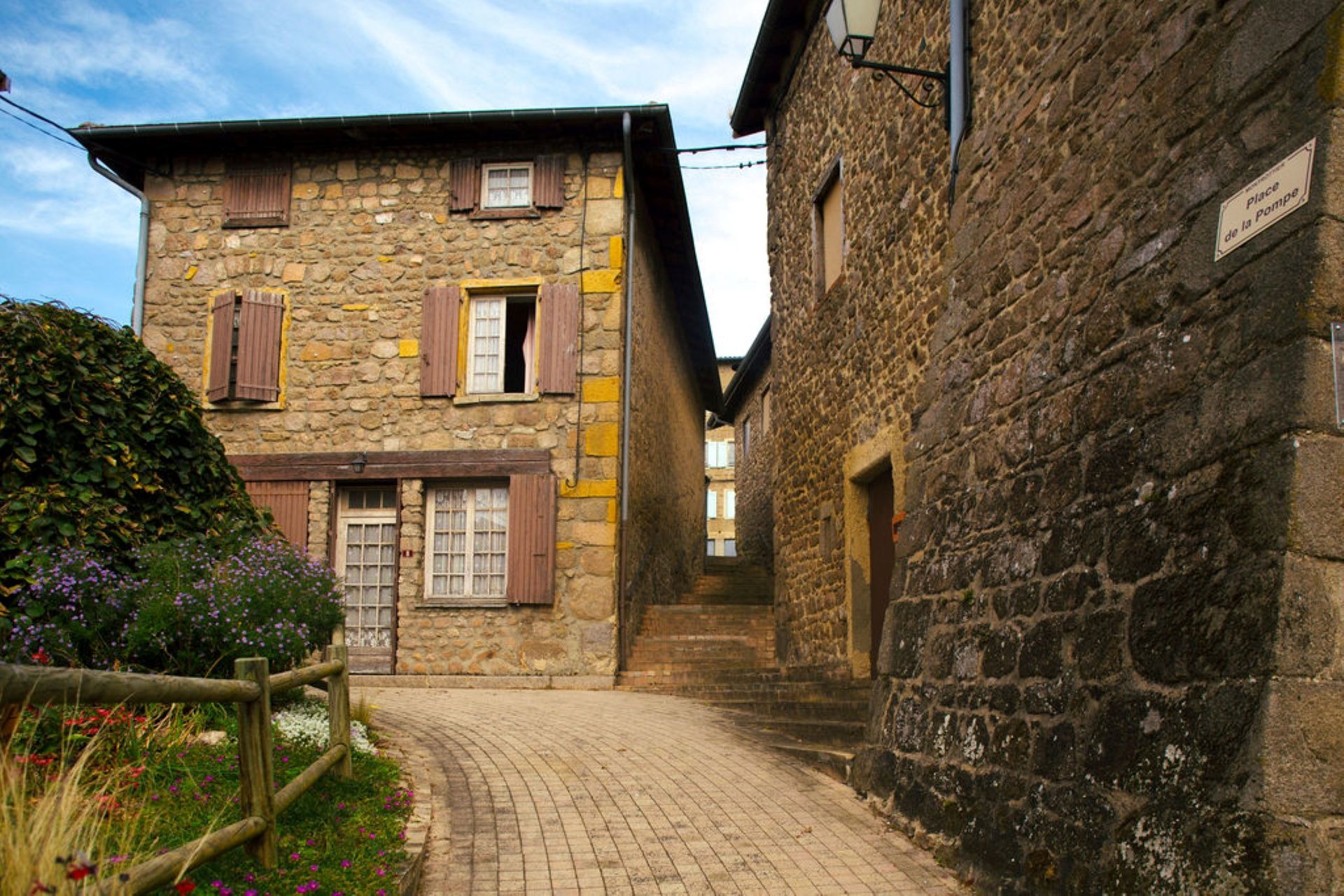 Village de Montrottier