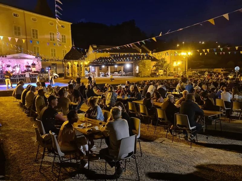 Beaujeu en Fête_Guinguette Village