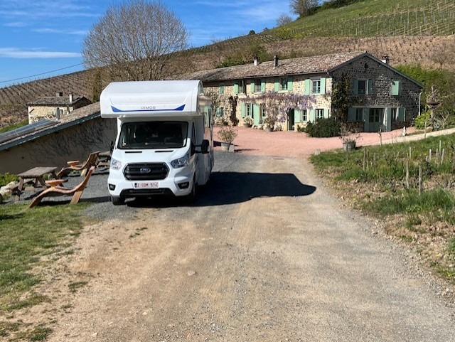 Aire de camping-car au Domaine Baron de l'Ecluse_Saint-Lager