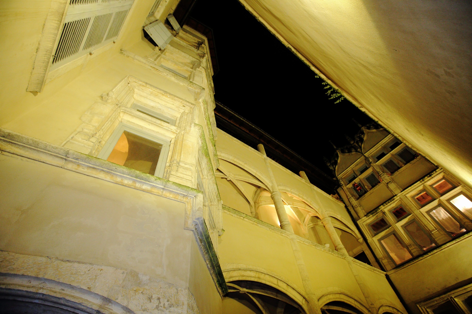 Balade nocturne à la lanterne