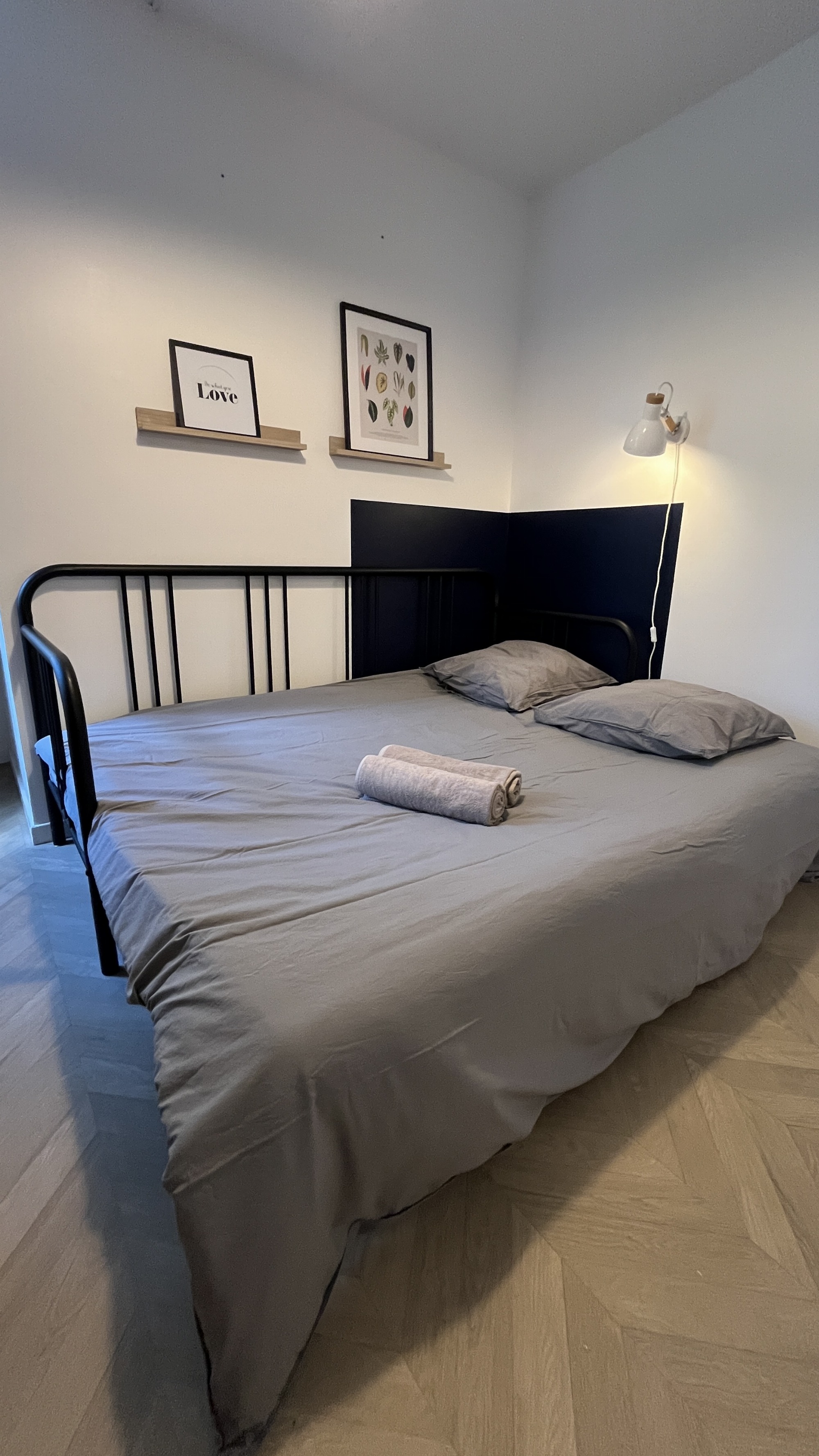 Chambre 1 avec lit double