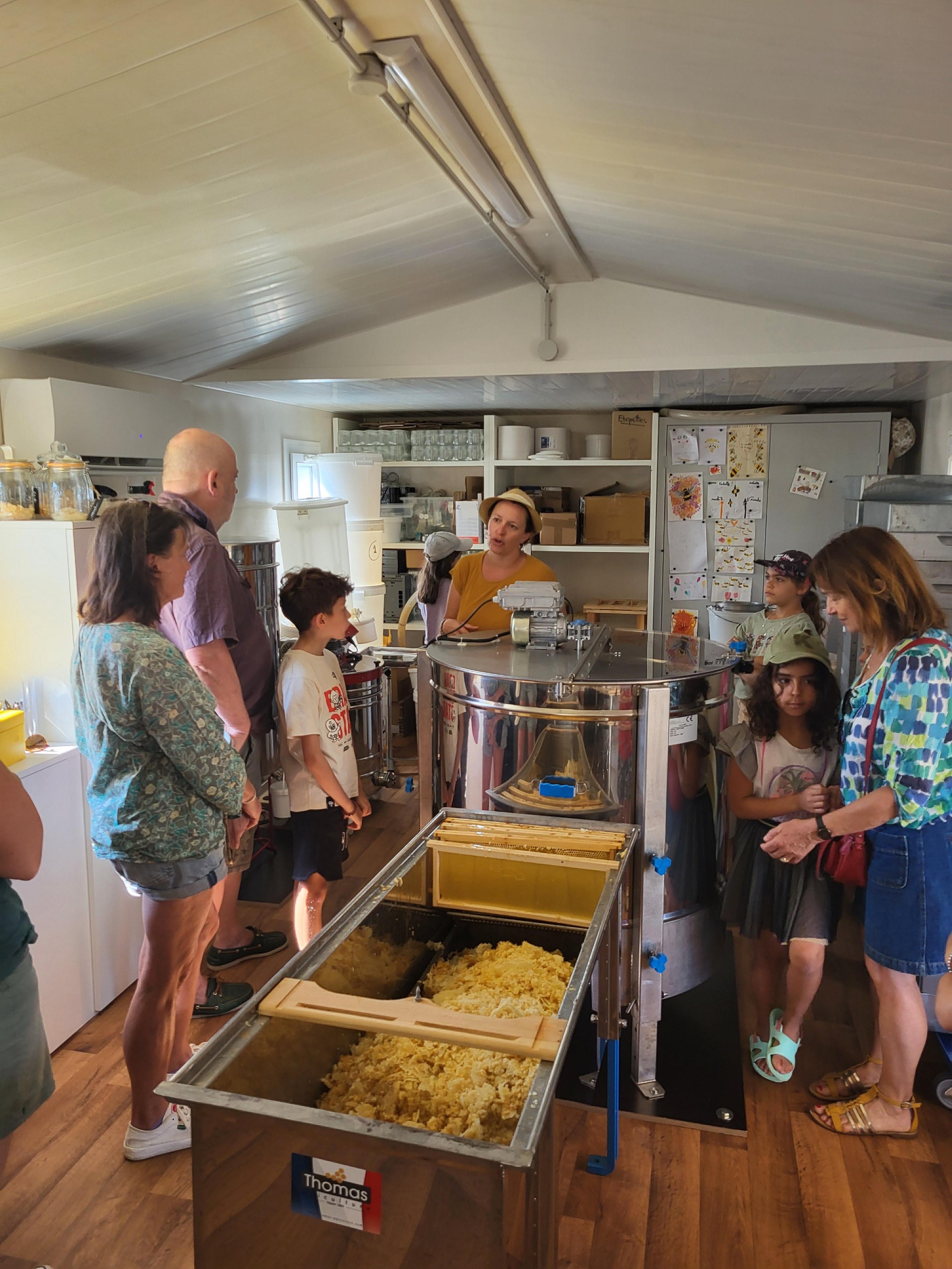 Visite/ atelier ludique à la ferme miélifique_Mornant