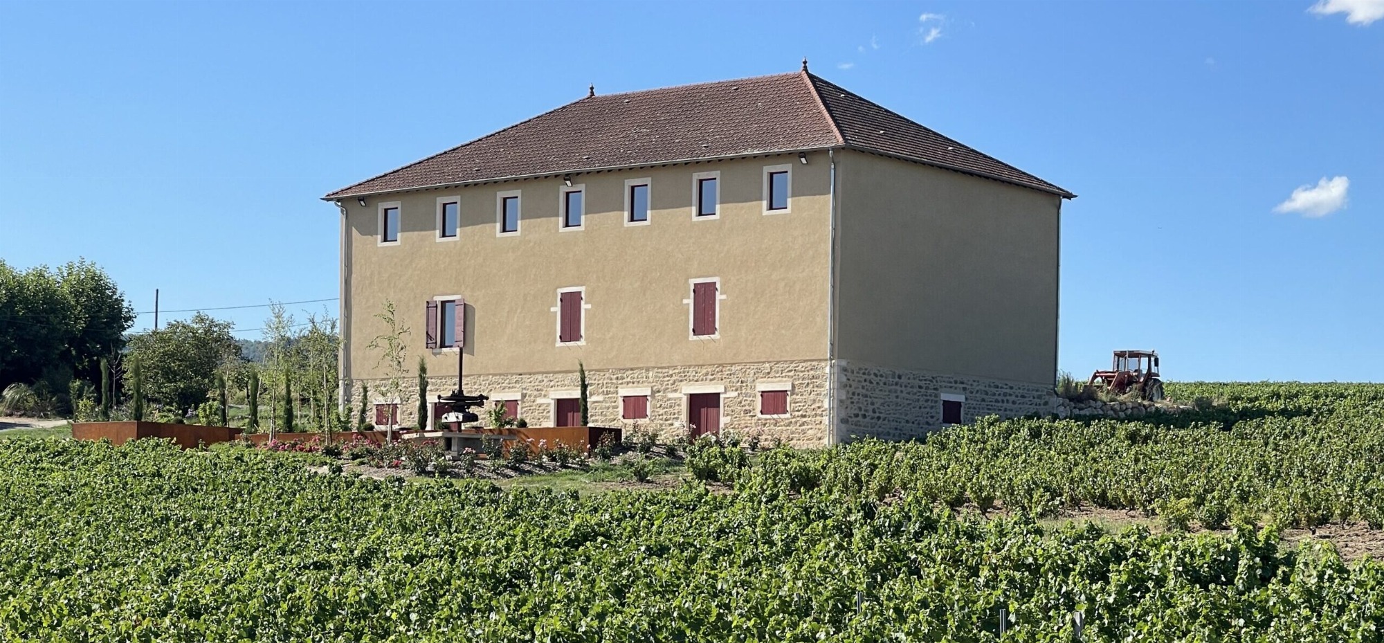 Aire de camping-cars chez le producteur_Villié-Morgon