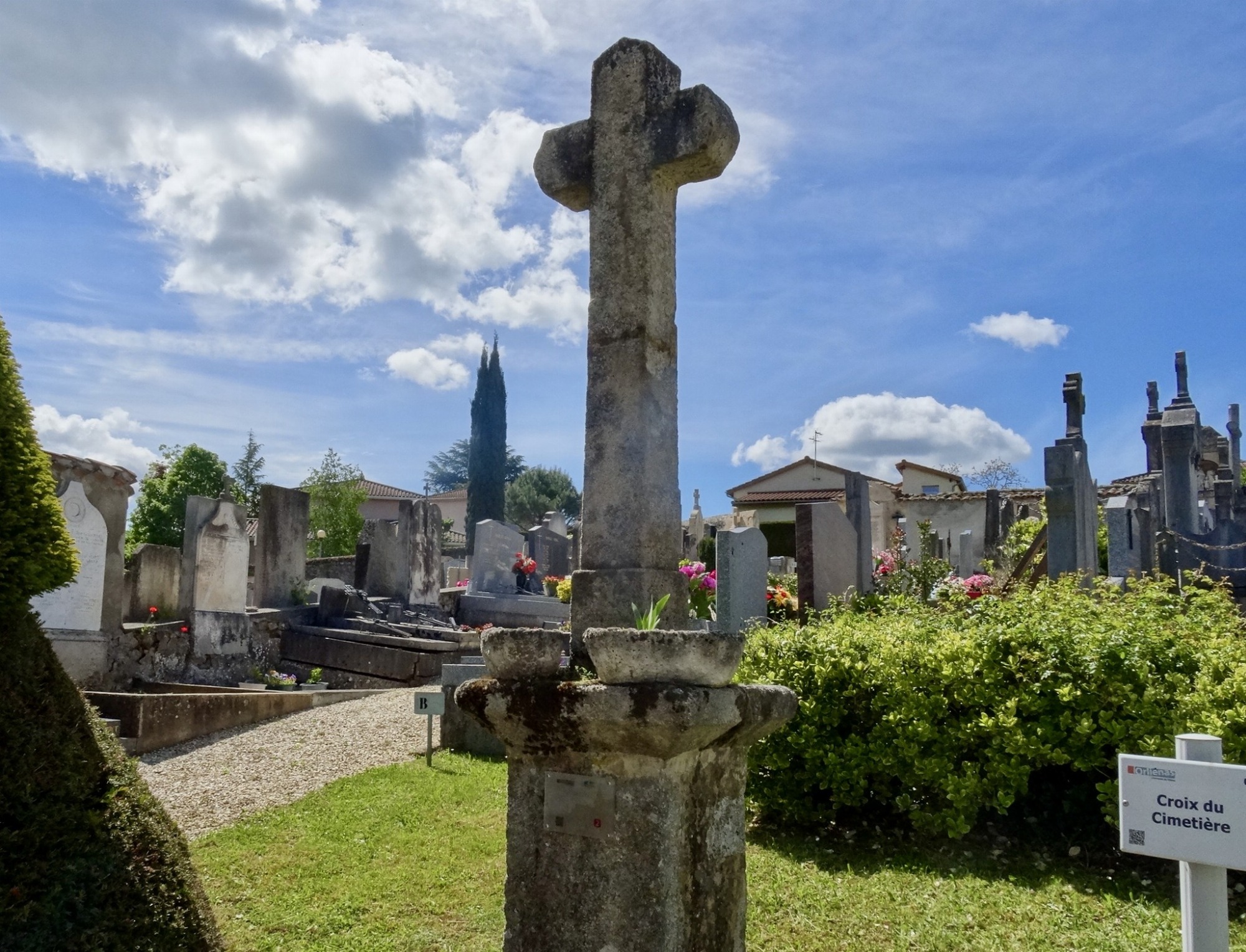 L'automne des cimetières_Mairie_Orliénas
