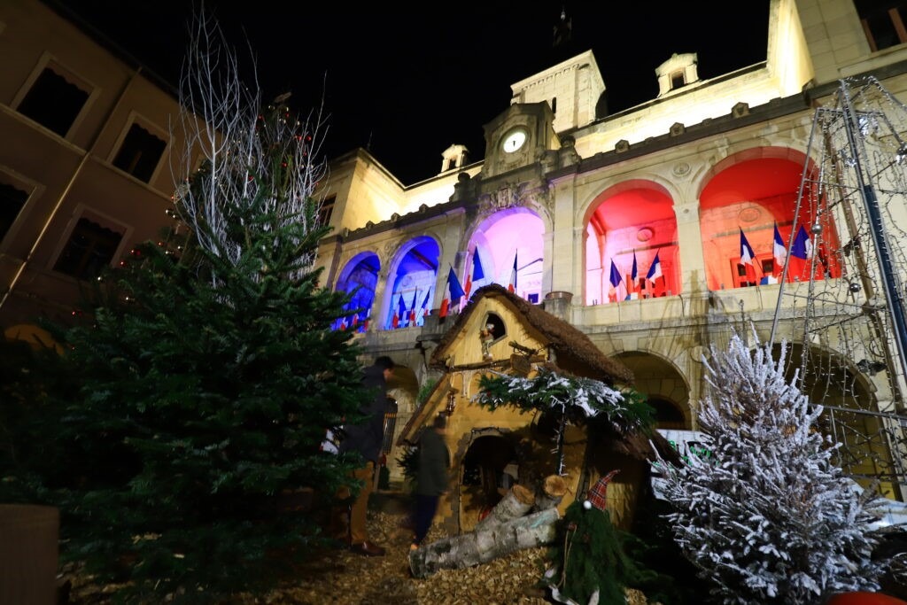 Vienne s'illumine pour les fêtes de fin d'année !_Vienne