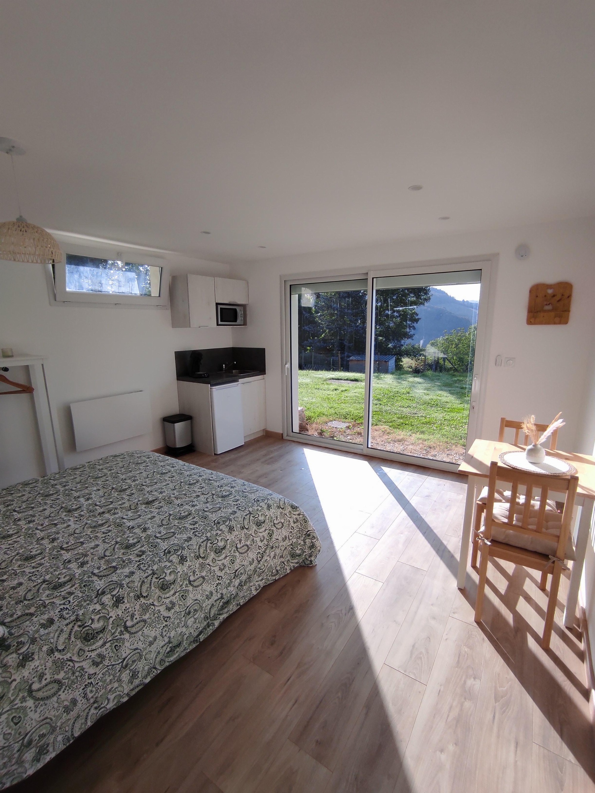 Au creux du nid_Lamure-sur-Azergues