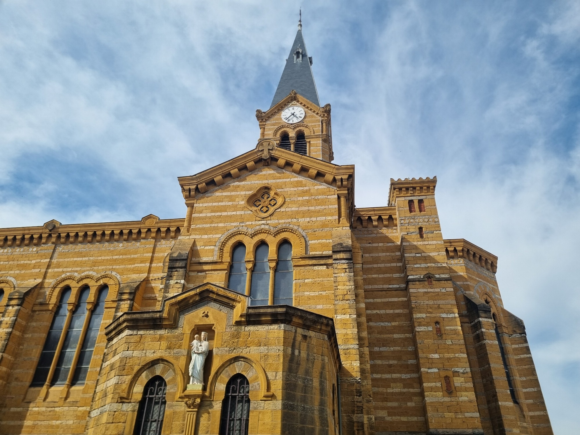 Église Saint-Irénée