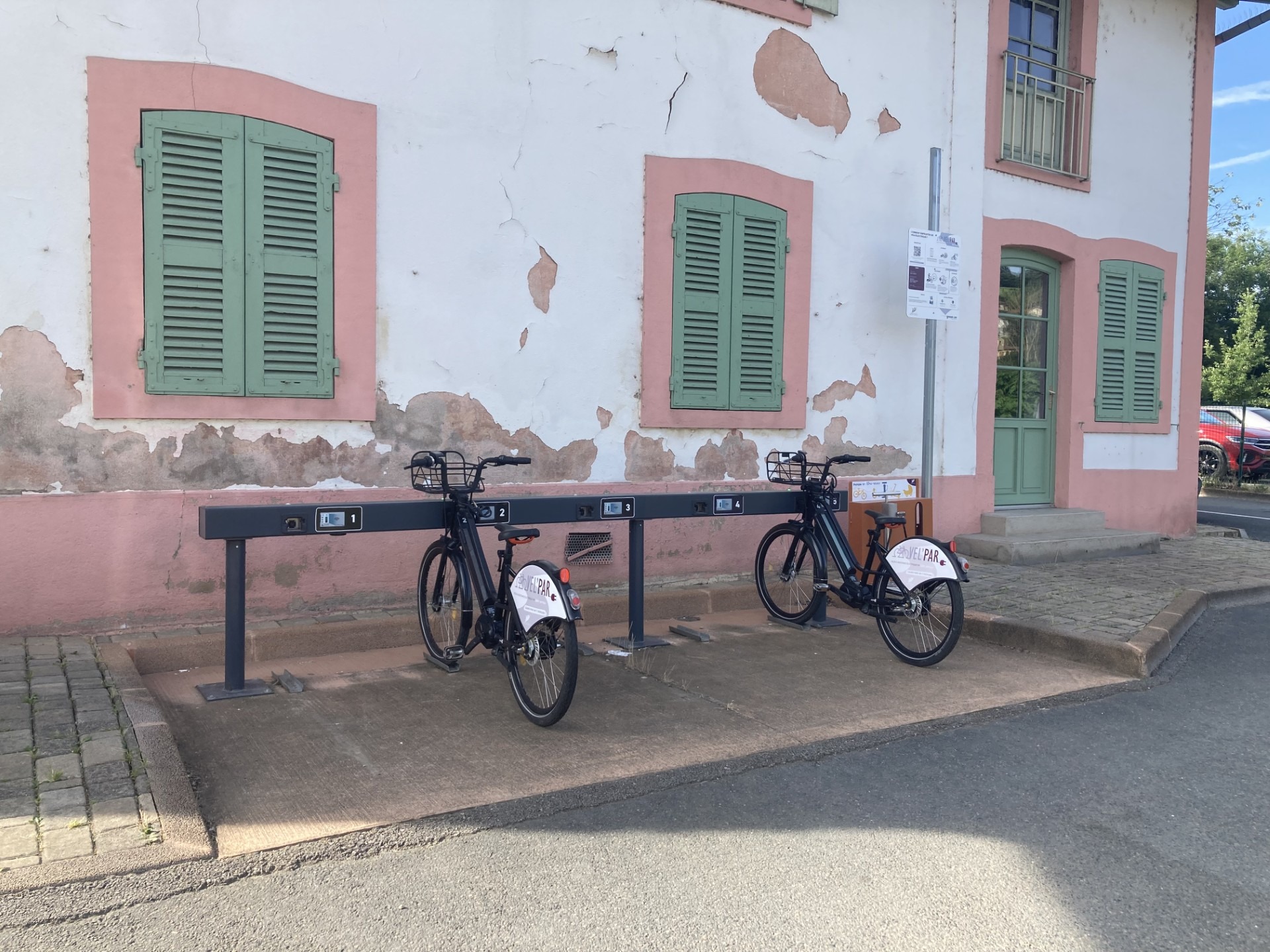 Stations de vélos électriques en libre-service