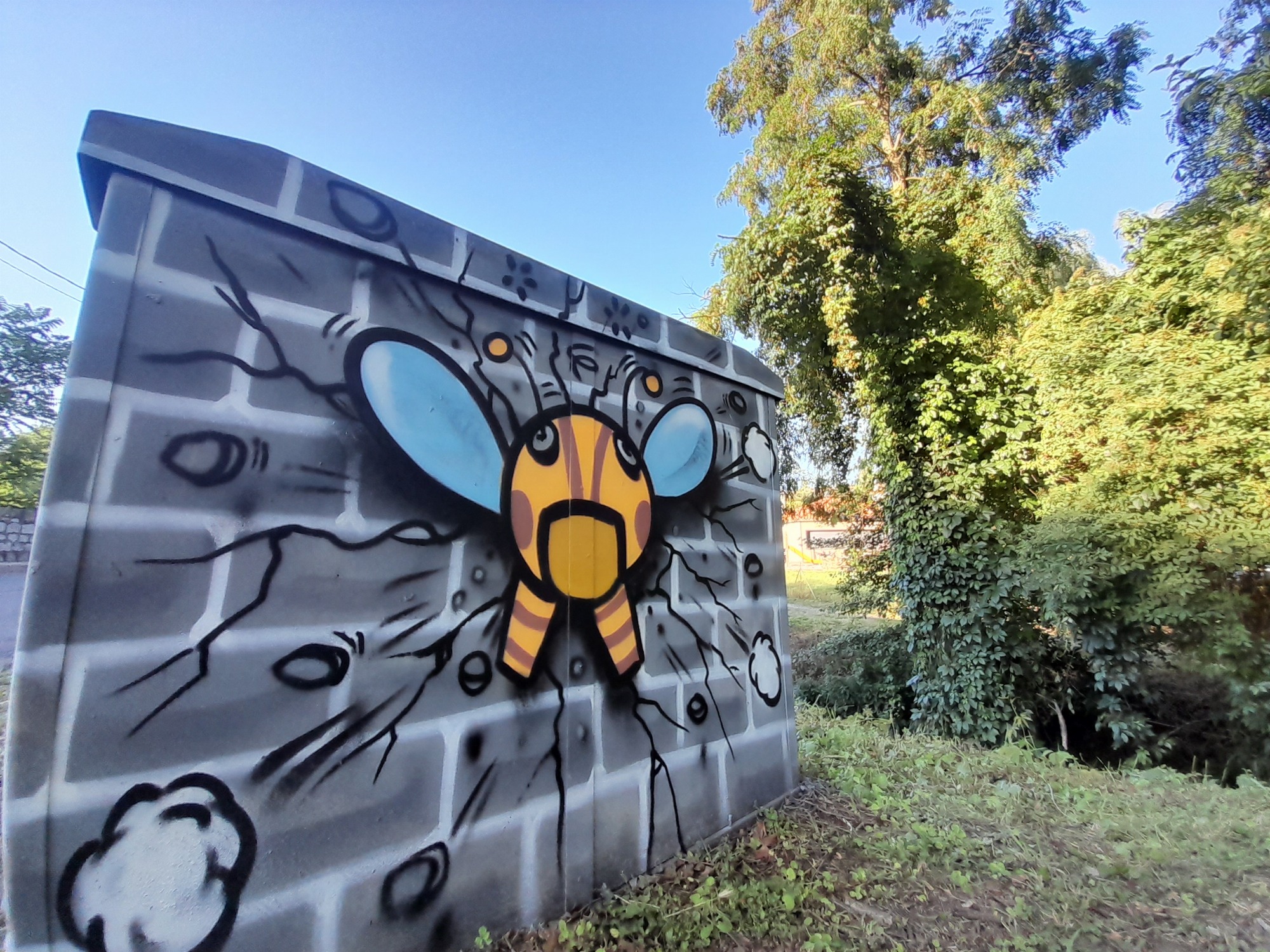 l'abeille du camping JACE_Street-art culture_Amis des Arts_Mornant