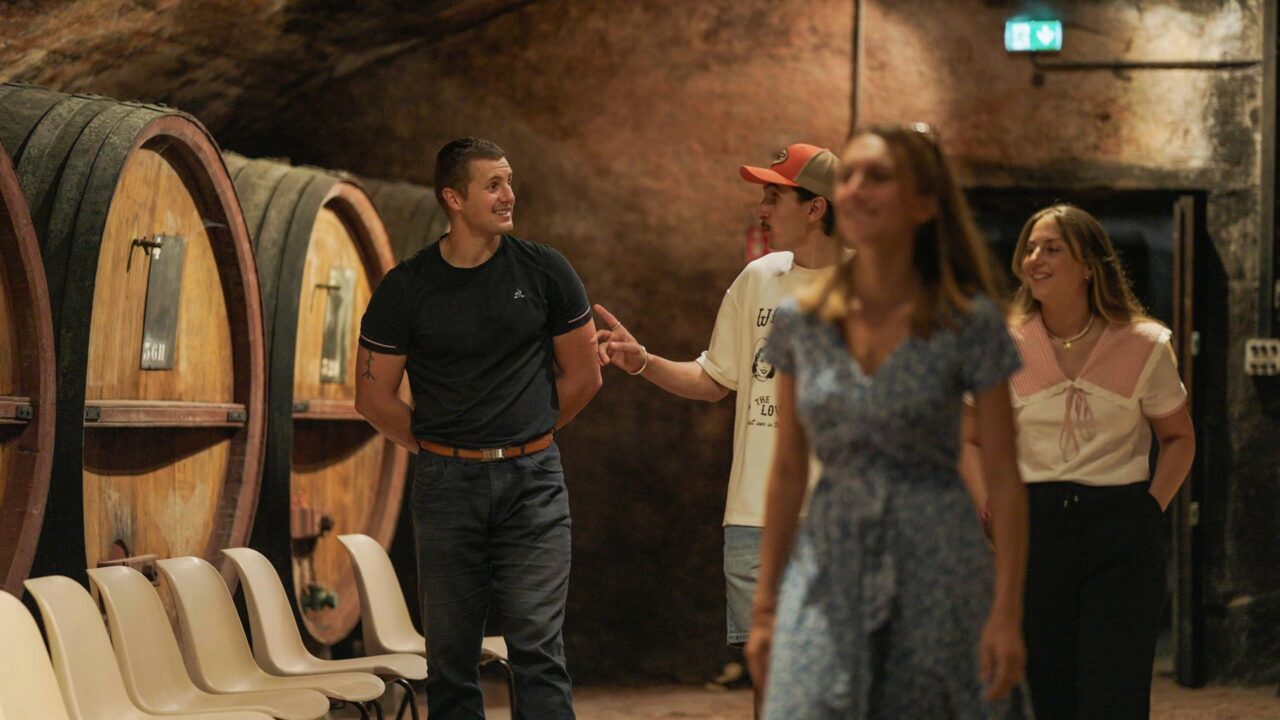 visite château des Ravatys cave