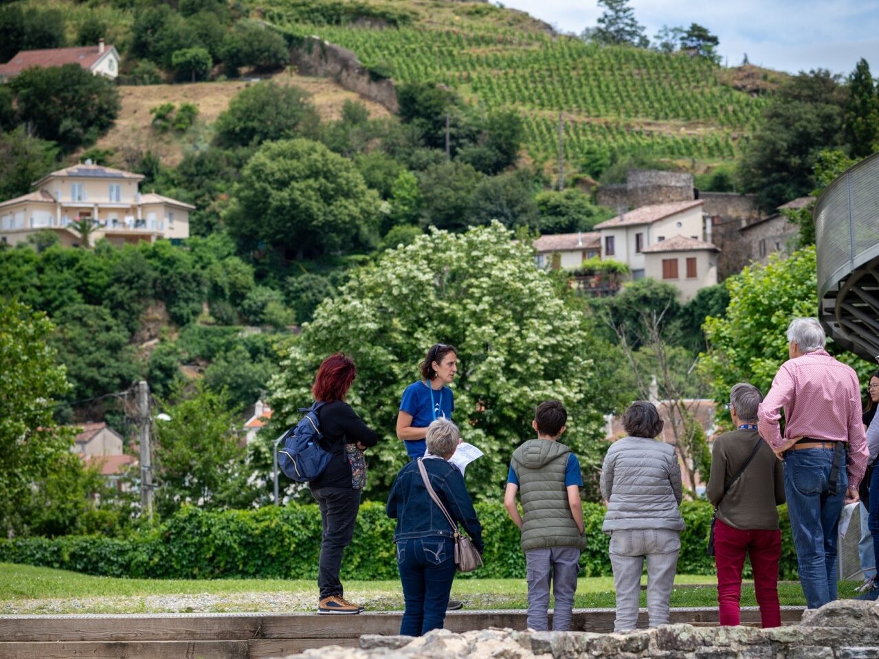 visite en extérieur au musée saint-romain-en-gal